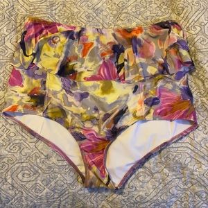 KORTNI JEANE Bottoms with Ruffle